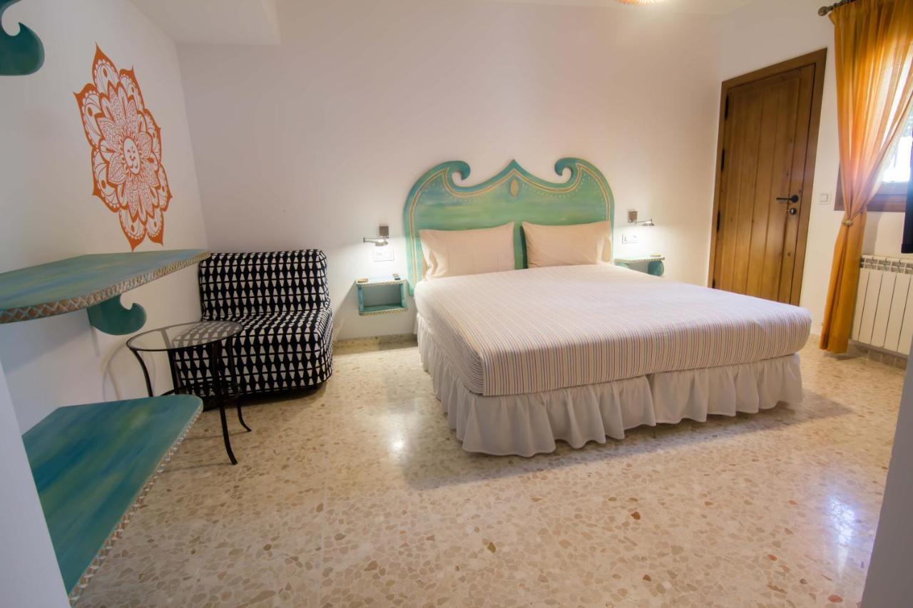 Hostal Casa Arco Iris Los Canos De Meca Dış mekan fotoğraf
