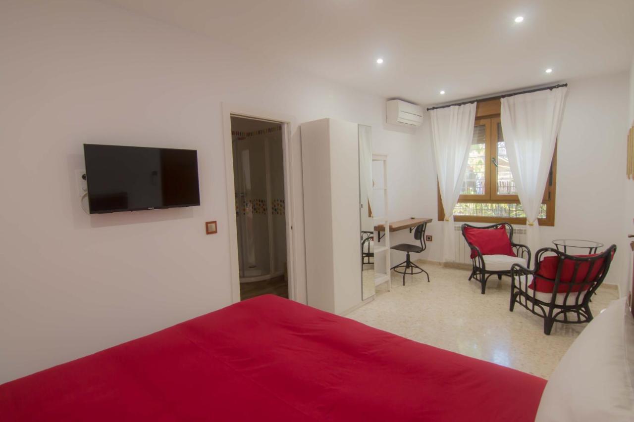 Hostal Casa Arco Iris Los Canos De Meca Dış mekan fotoğraf