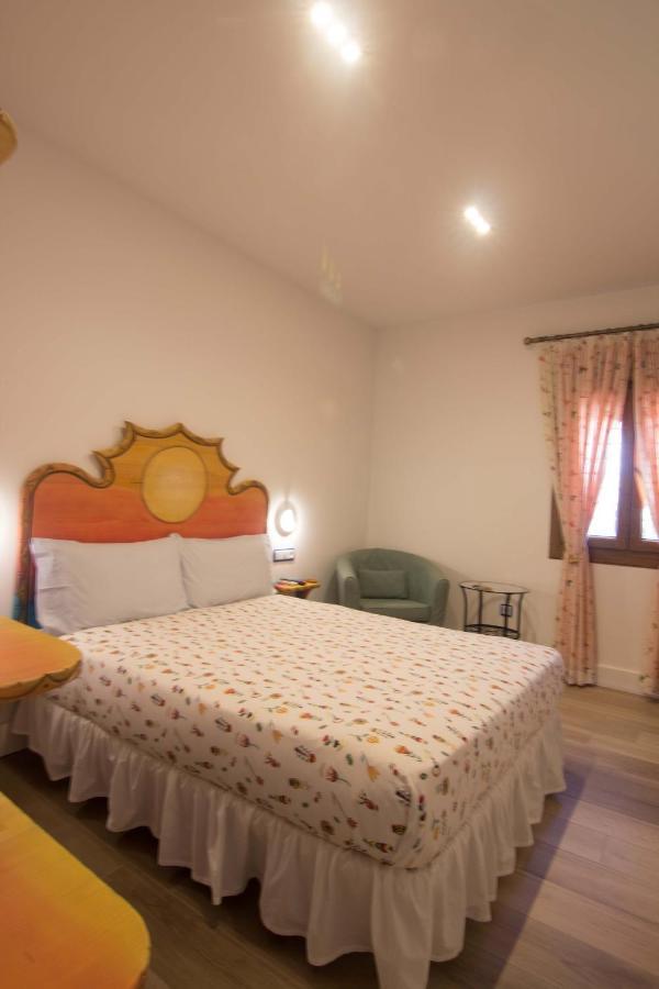 Hostal Casa Arco Iris Los Canos De Meca Dış mekan fotoğraf