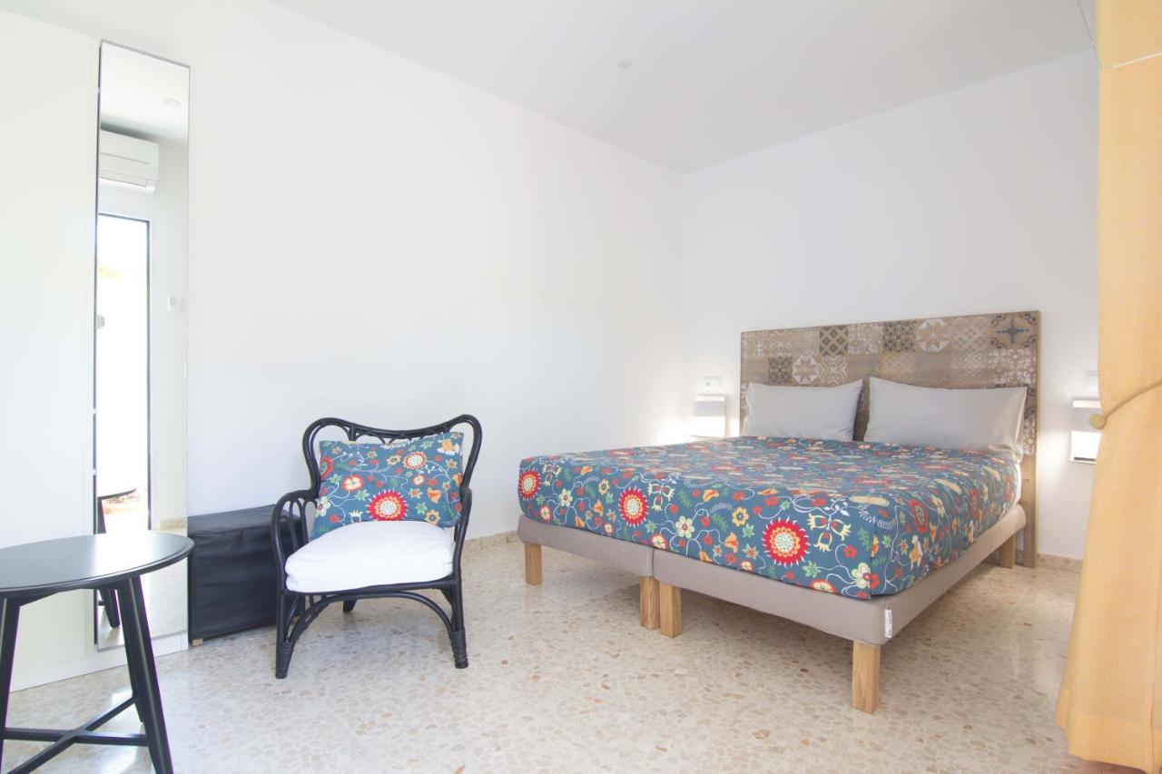 Hostal Casa Arco Iris Los Canos De Meca Dış mekan fotoğraf