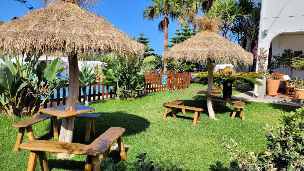 Hostal Casa Arco Iris Los Canos De Meca Dış mekan fotoğraf