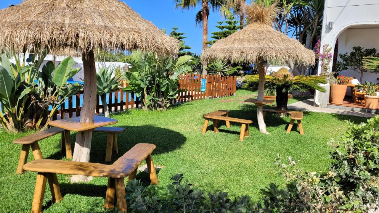 Hostal Casa Arco Iris Los Canos De Meca Dış mekan fotoğraf